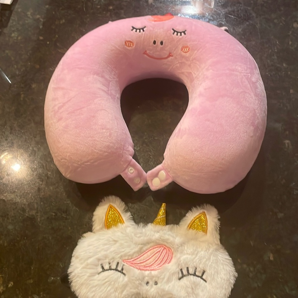 Headrest & Neck Pillow for Kids Boys & Girls. 
New without tags.